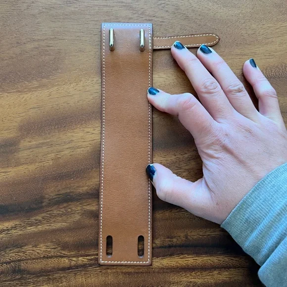 Hermes Izy Leather Bracelet - Picture 6 of 11